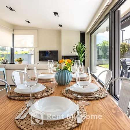 別荘 Moderno Chalet, Spa, Wifi, Parking, Recinto Privado Y Exclusivo ヒホン